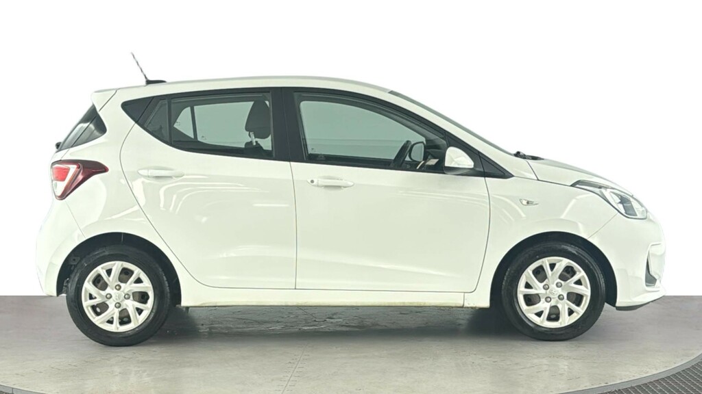 Hyundai I10 1.2 Se Hatchback Euro 6 87 Ps YX69SBY White #3