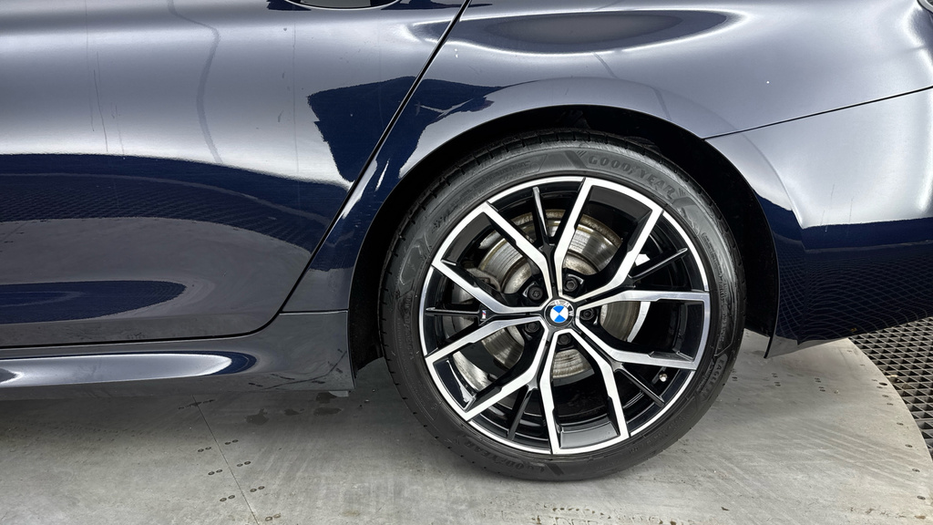 BMW 5 Series 3.0 Mht M Sport Steptronic Xdrive Euro 6 Ss Black #25