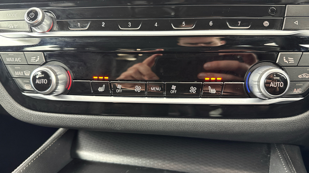 BMW 5 Series 3.0 Mht M Sport Steptronic Xdrive Euro 6 Ss Black #40