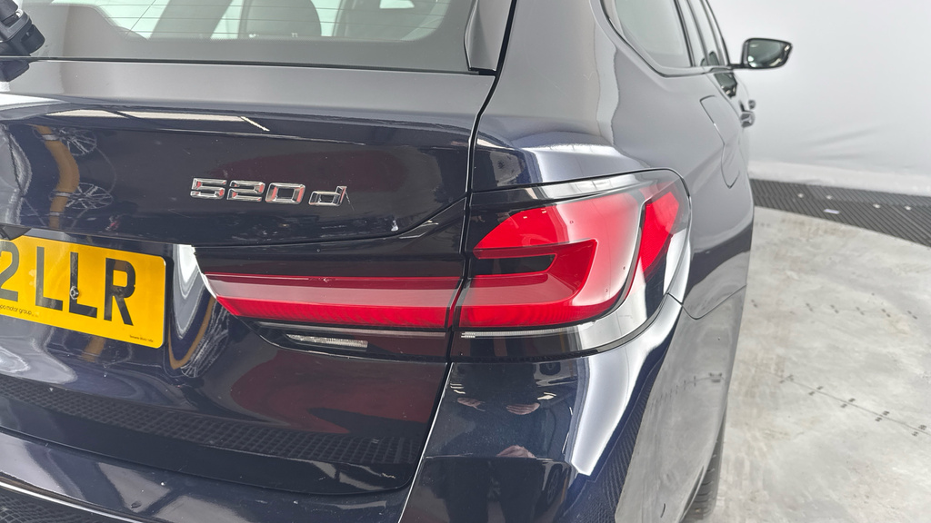 BMW 5 Series 3.0 Mht M Sport Steptronic Xdrive Euro 6 Ss Black #20