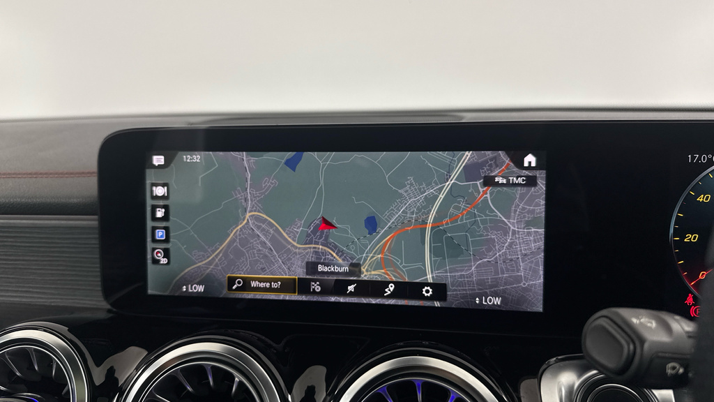 Mercedes-Benz EQB Eqb 250-Plus 140Kw Amg Line Executive 70.5Kwh White #34
