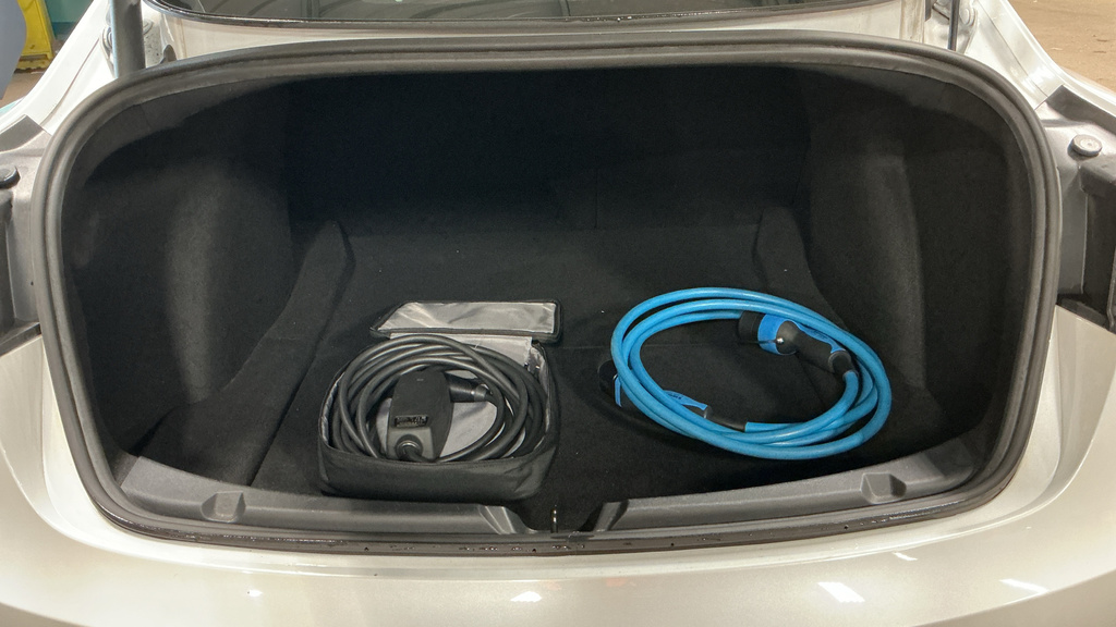 Tesla Model 3 Dual Motor Long Range Saloon 4 AF71ZBY White #2