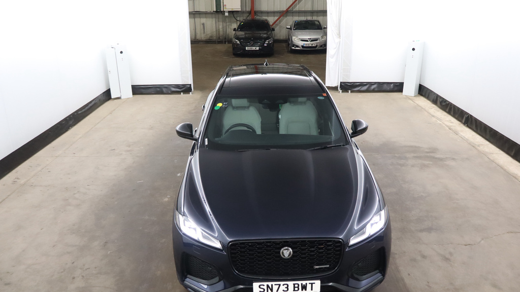 Jaguar F-Pace 2.0 D200 Mhev R-dynamic Se Black Suv Au Blue