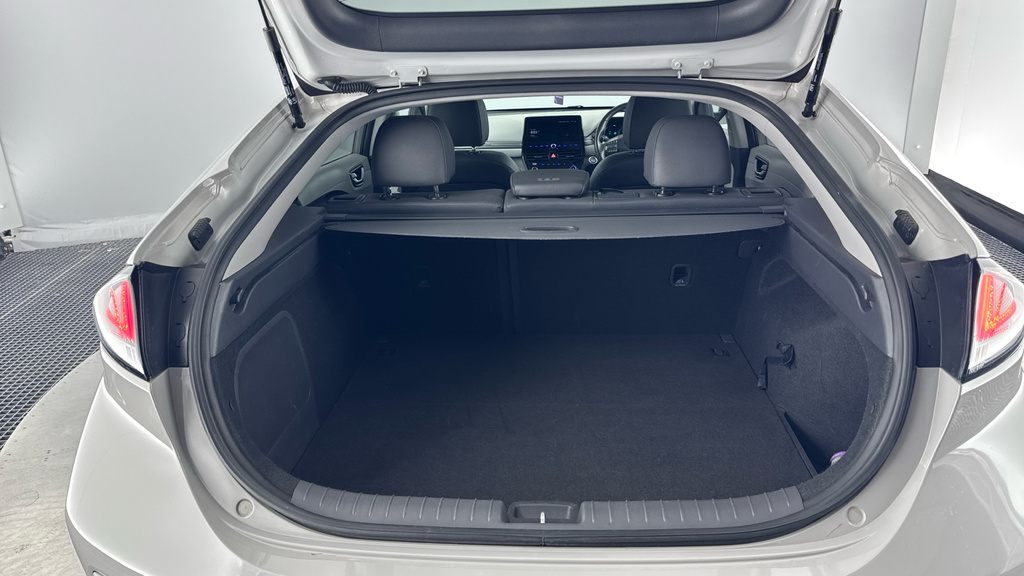 Hyundai Ioniq Hatchback Grey #15
