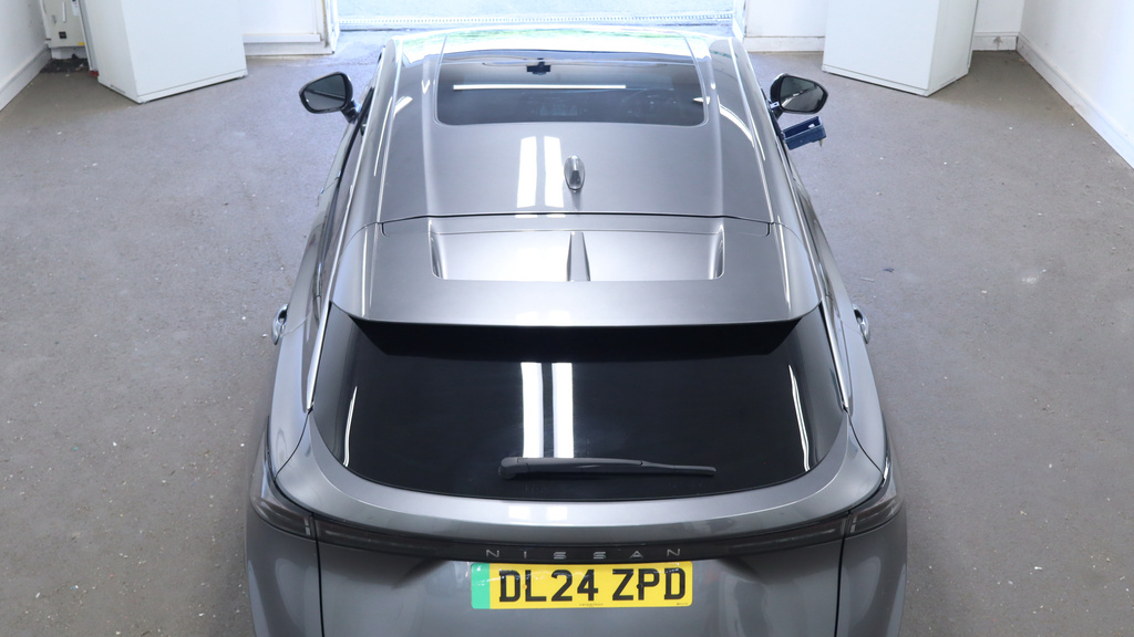 Nissan Ariya 87Kwh Advance Suv 22Kw Charger Grey #2