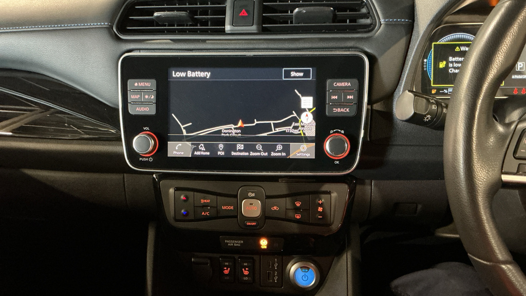 Nissan Leaf 39Kwh N-connecta Hatchback 150 Red #5