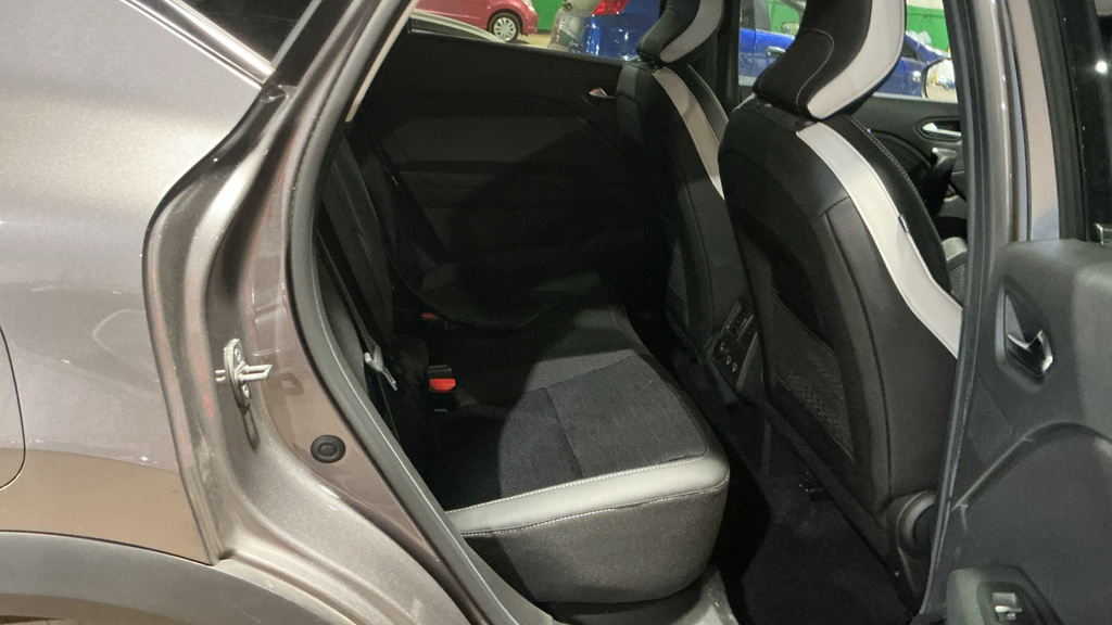 Renault Captur 1.0 Tce Techno Suv Euro 6 Ss BW73UZL Grey #2