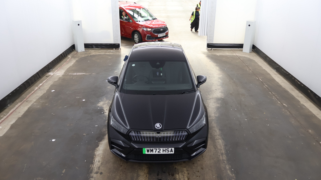 Skoda ENYAQ Iv 82Kwh Vrs Coupe 4Wd Dc135kw Black