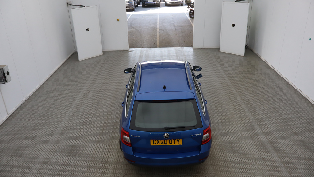 Skoda Octavia 1.6 Tdi Se Technology Estate Eur Blue #2