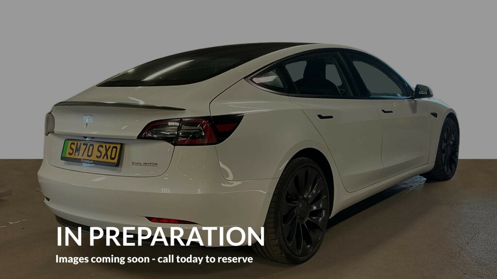 Tesla Model 3 Dual Motor Performance Saloon White
