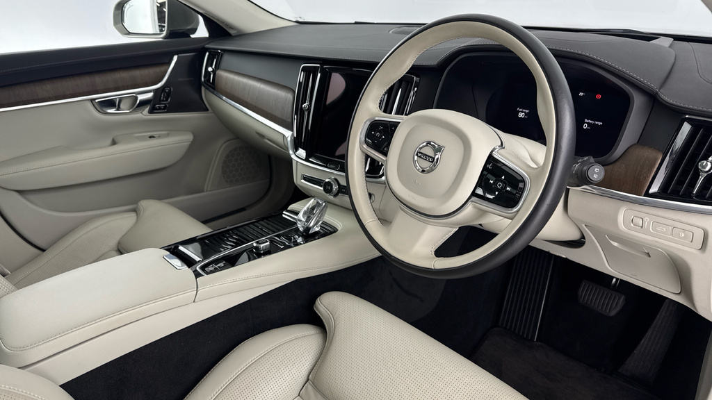 Volvo V90 2.0 B4d Momentum Blue #9