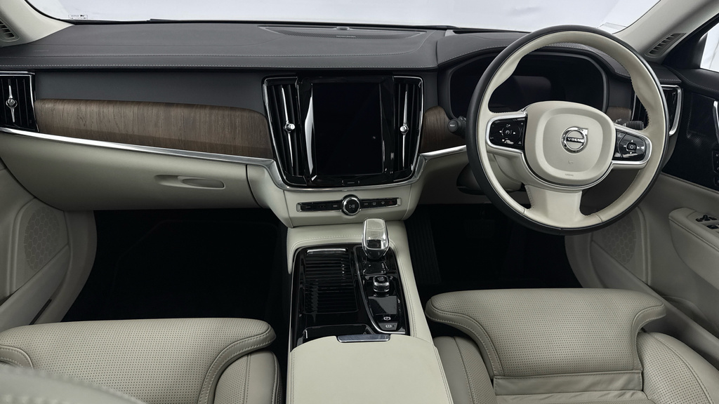 Volvo V90 2.0 B4d Momentum Blue #11