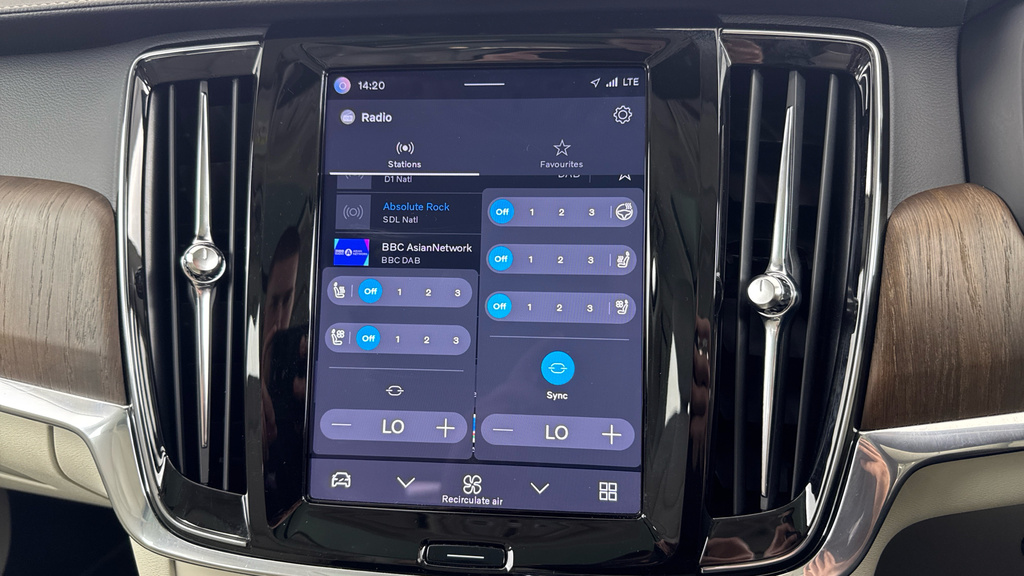 Volvo V90 2.0 B4d Momentum Blue #31