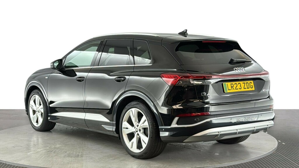Audi Q4 E Tron 40 S Line Suv 82Kwh 204 Ps LR23ZDG Black #6