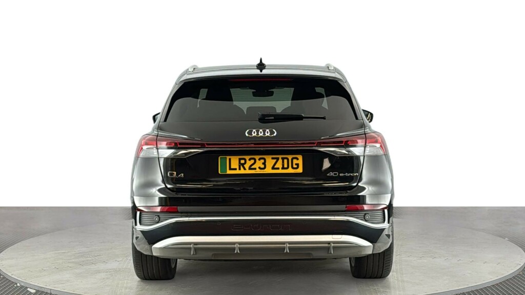 Audi Q4 E Tron 40 S Line Suv 82Kwh 204 Ps LR23ZDG Black #5