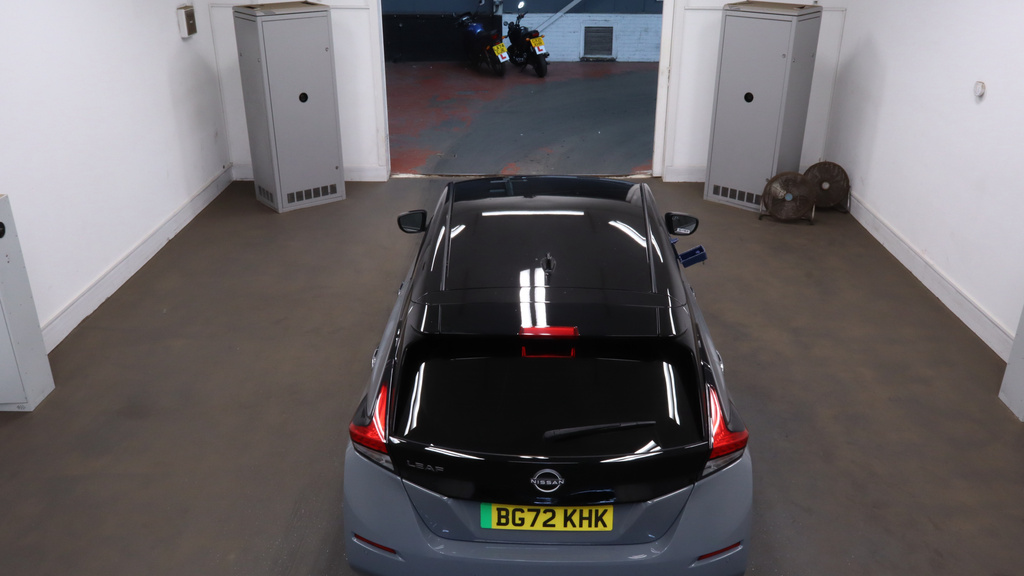 Nissan Leaf 39Kwh N-connecta Hatchback 150 Grey #2