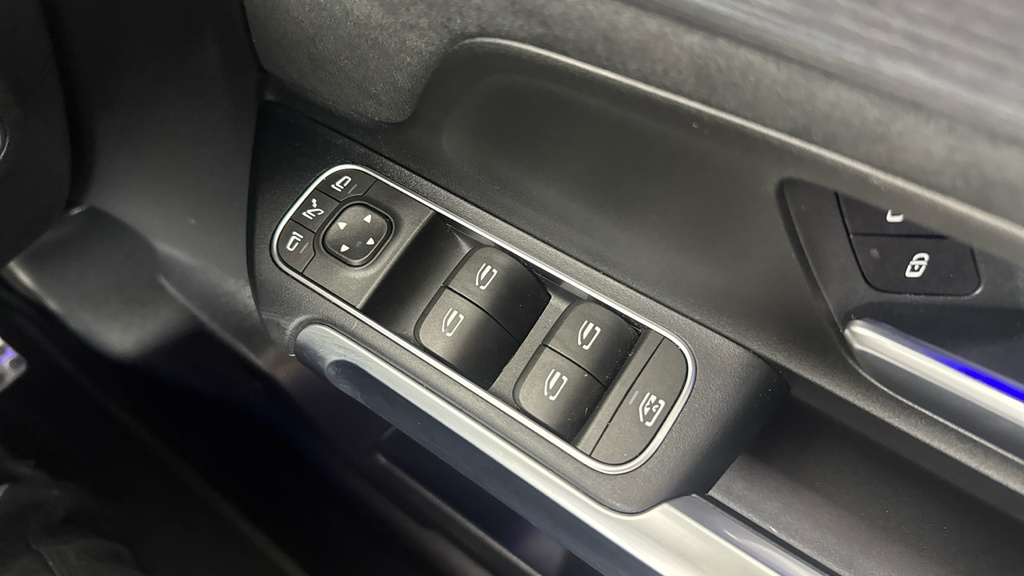 Mercedes-Benz EQB Suv Black #46