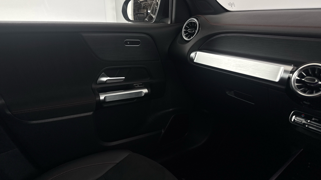 Mercedes-Benz EQB Suv Black #41