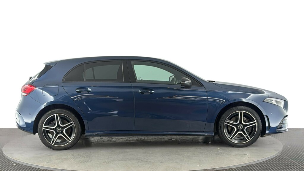 Mercedes-Benz A Class 1.3 A250e 15.6Kwh Amg Line Edition Executive Hat Blue #3