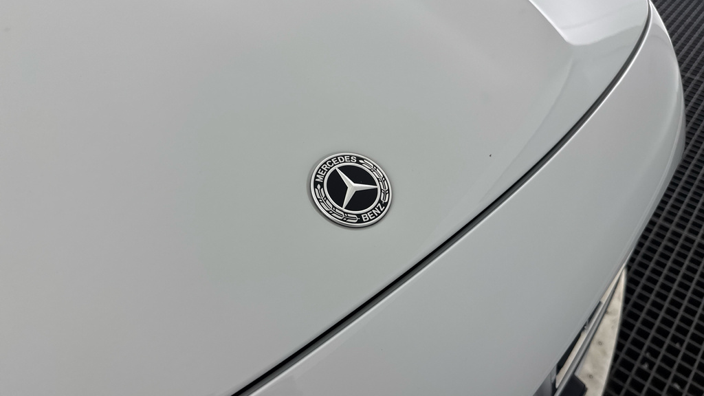 Mercedes-Benz GLA Class Gla 250E Amg Line Executive White #25