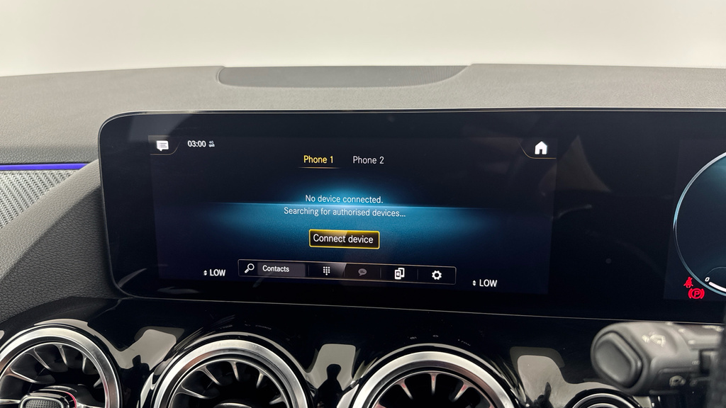 Mercedes-Benz GLA Class Gla 250E Amg Line Executive White #29