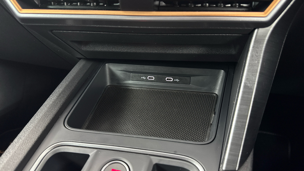 Cupra Leon Hatch Vz3 2.0 Tsi 300 7-Speed Red #34