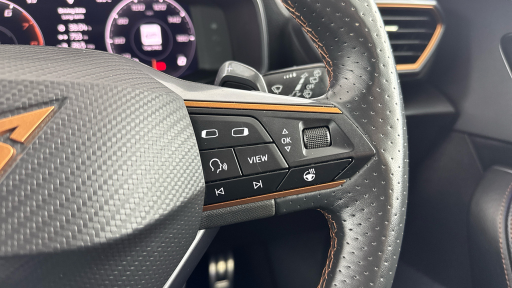 Cupra Leon Hatch Vz3 2.0 Tsi 300 7-Speed Red #39