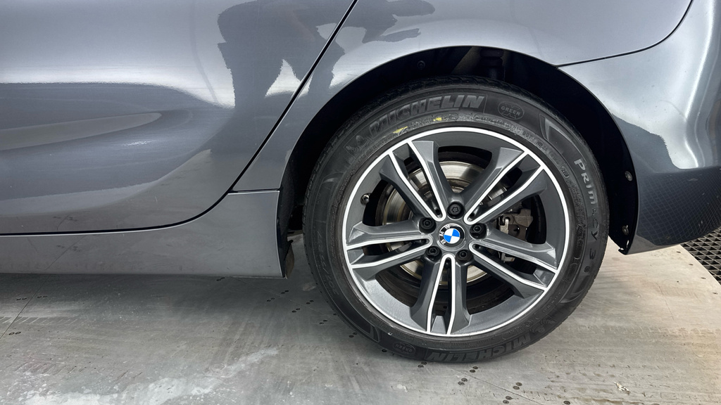 BMW 2 Series Active Tourer 218I Se White #24