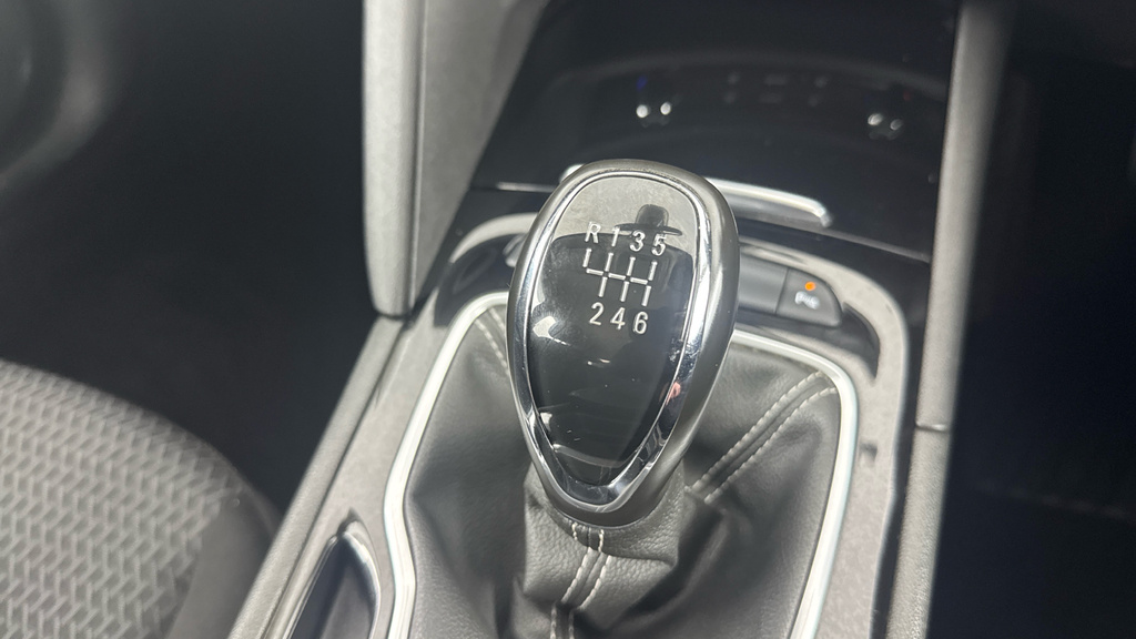 Vauxhall Insignia Turbo D Se Nav Blue #35