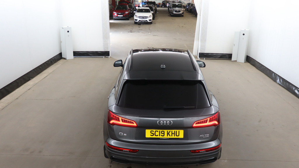 Audi Q5 2.0 Tdi 40 Black Edition Suv S Tronic Q Grey #5