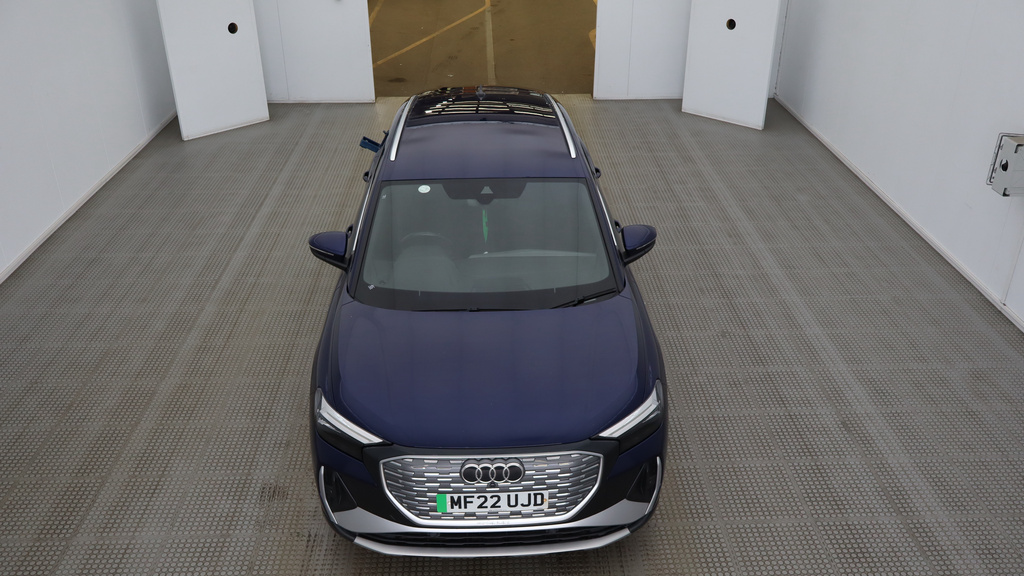 Audi Q4 E Tron 40 S Line Suv 82Kwh 204 Ps Blue