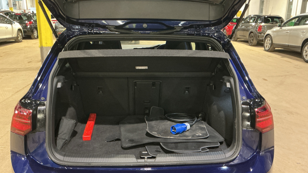 Volkswagen e-Golf 1.4 Tsi 13Kwh Gte Hatchback Plug-in Hyb Blue