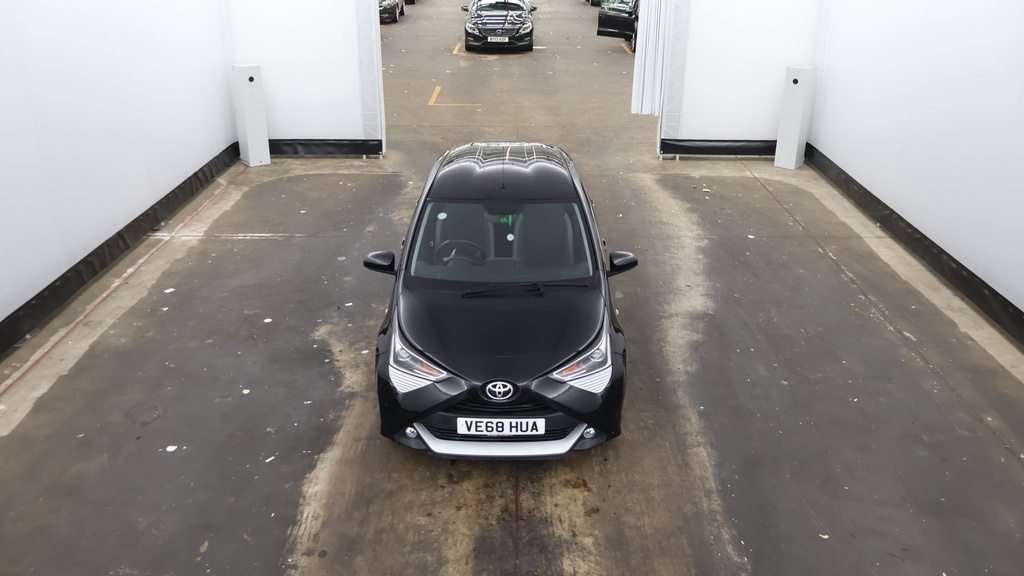 Toyota Aygo 1.0 Vvt-i X-plore Hatchback Euro Black