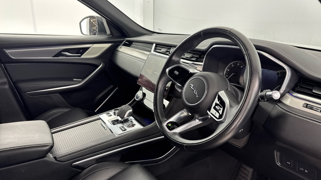 Jaguar F-Pace Jaguar Estate 2.0 P250 R-dynamic Hse Awd  #9