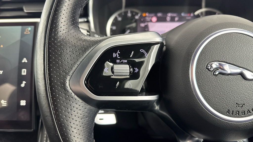 Jaguar F-Pace Jaguar Estate 2.0 P250 R-dynamic Hse Awd  #17