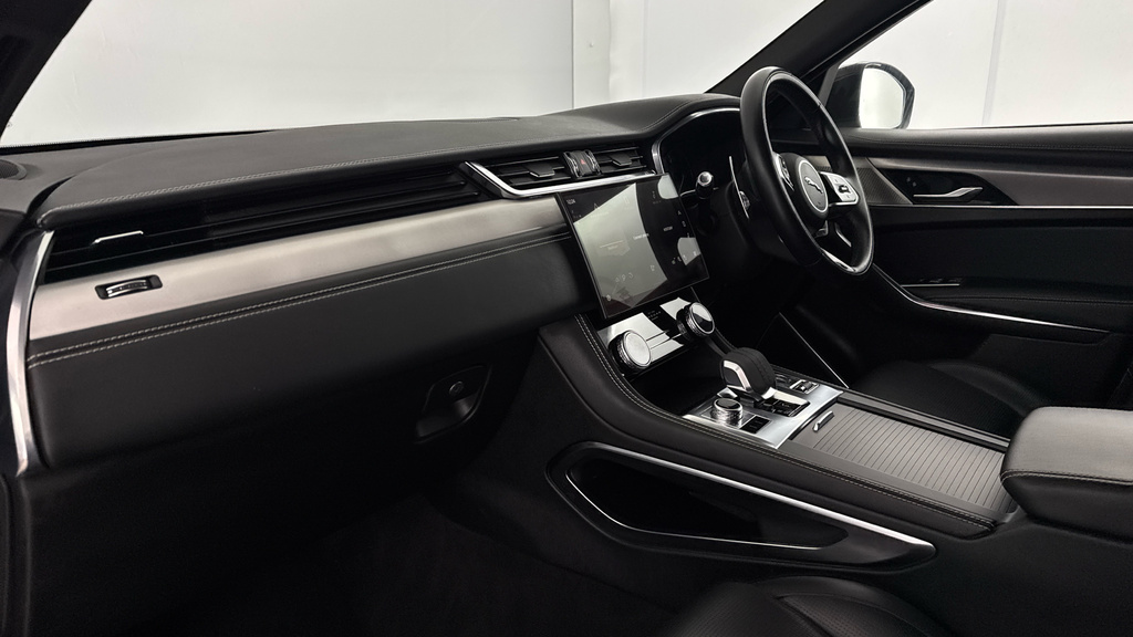 Jaguar F-Pace Jaguar Estate 2.0 P250 R-dynamic Hse Awd  #10