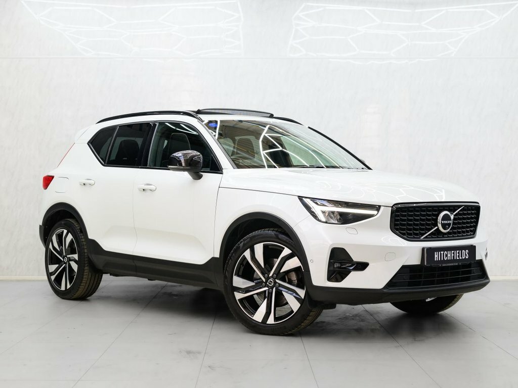 Volvo XC40 2L Ultimate White