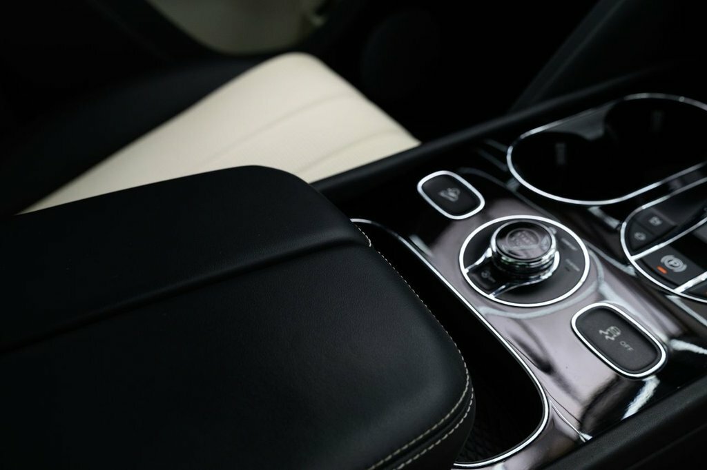 Bentley Bentayga 4.0 V8 S Black Edition Suv 4Wd Eur YP74UKG Black #59