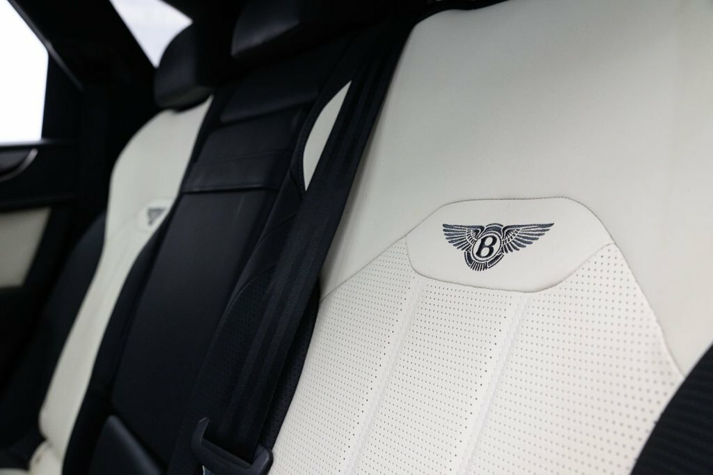 Bentley Bentayga 4.0 V8 S Black Edition Suv 4Wd Eur YP74UKG Black #44