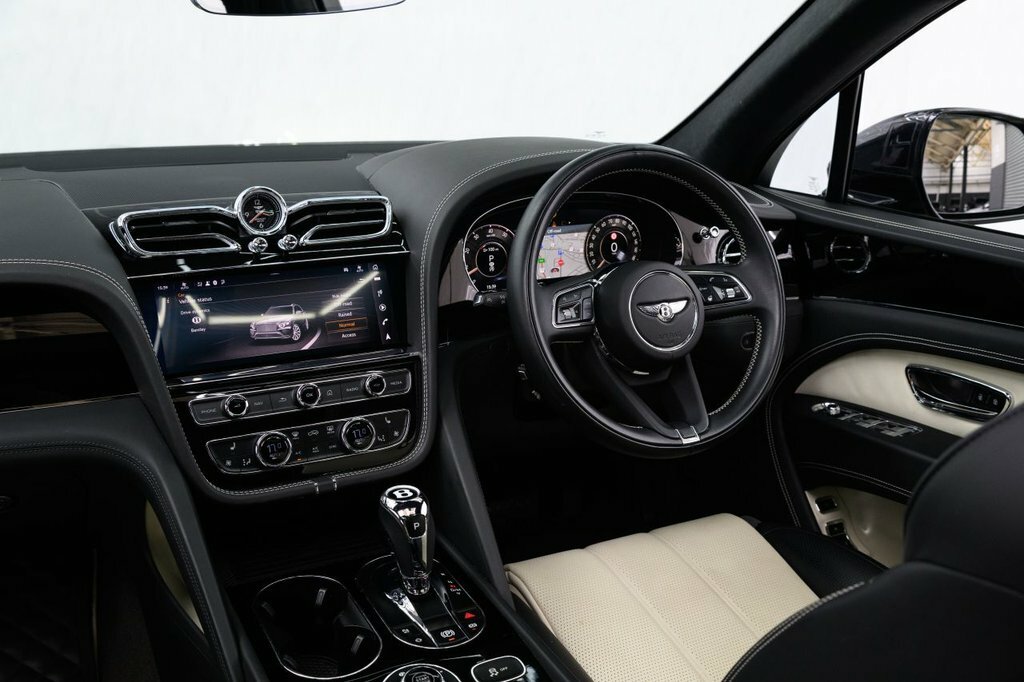 Bentley Bentayga Suv Black #3