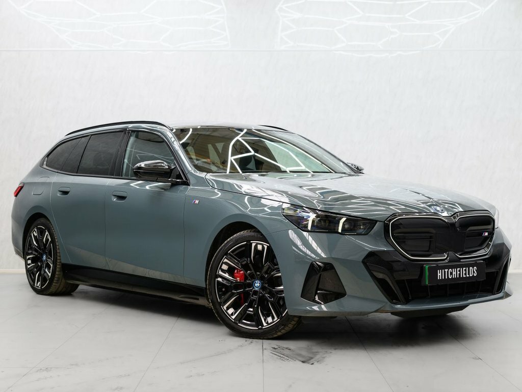 BMW i5 Estate Green