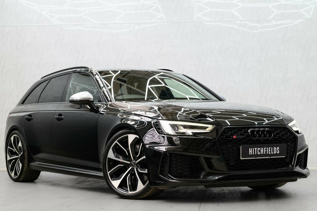 Audi RS4 Avant Estate Black #2