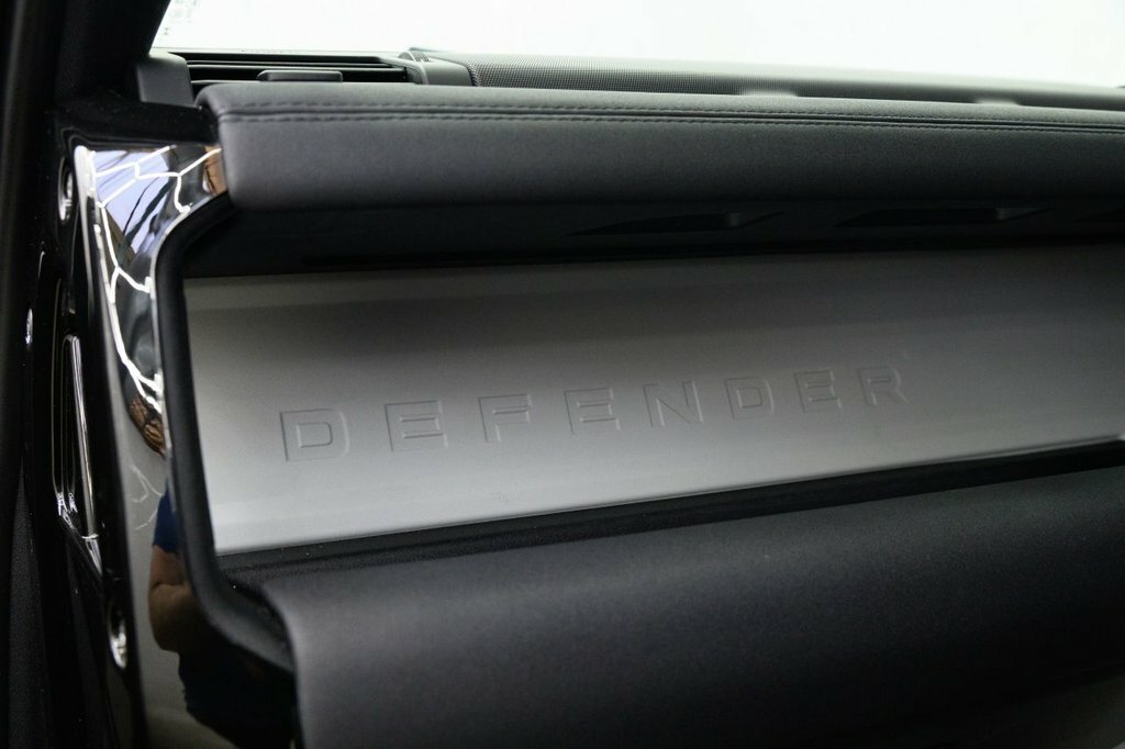 Land Rover Defender 90 3.0 D250 Mhev Se Suv 4Wd Euro 6 S Black #27