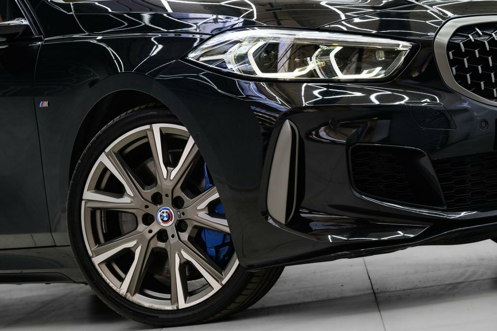 BMW 1 Series Hatchback RY19DEY Black #4