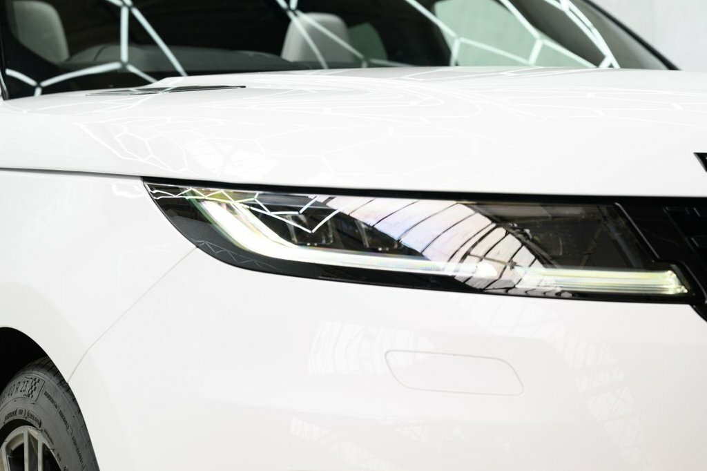 Land Rover Range Rover Sport 4.4L Sv White #4