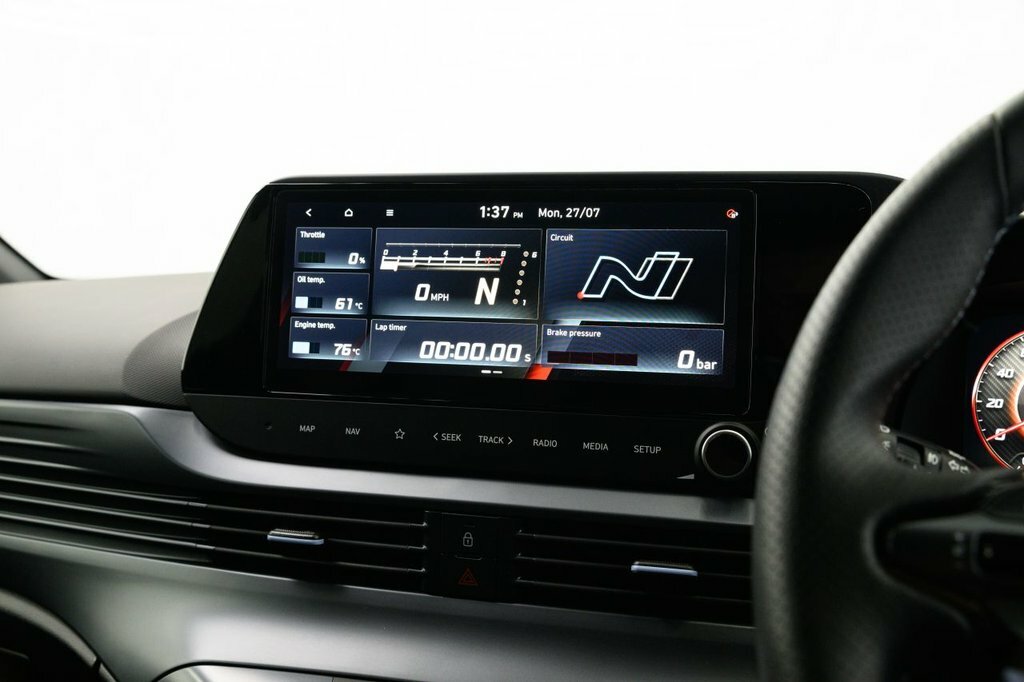 Hyundai I20 Se Connect Red #44