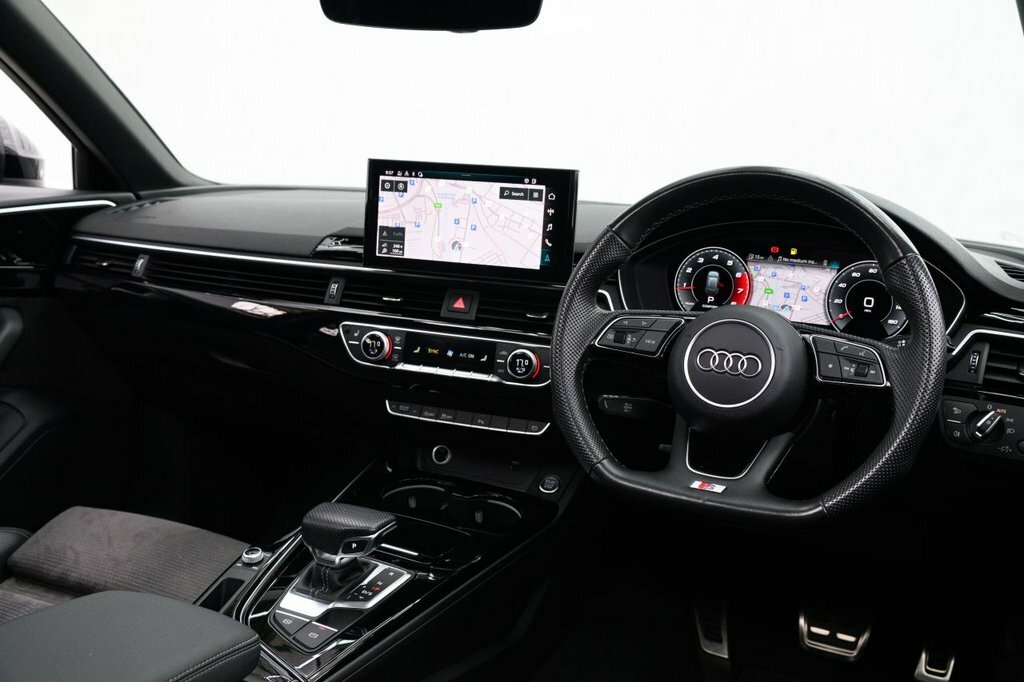 Audi A4 Avant 2L Black Edition YY21NBN Black #3