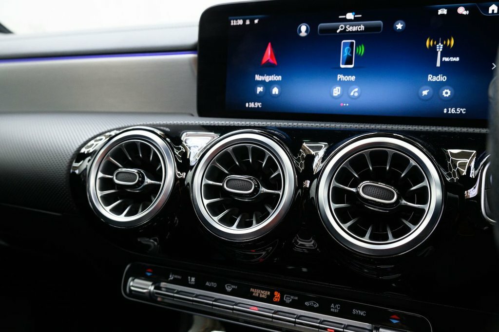 Mercedes-Benz CLA Class Cla 220D Amg Line Premium Plus Tip Blue #38