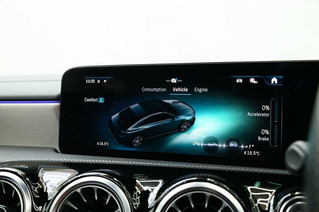 Mercedes-Benz CLA Class Cla 220D Amg Line Premium Plus Tip Blue #43