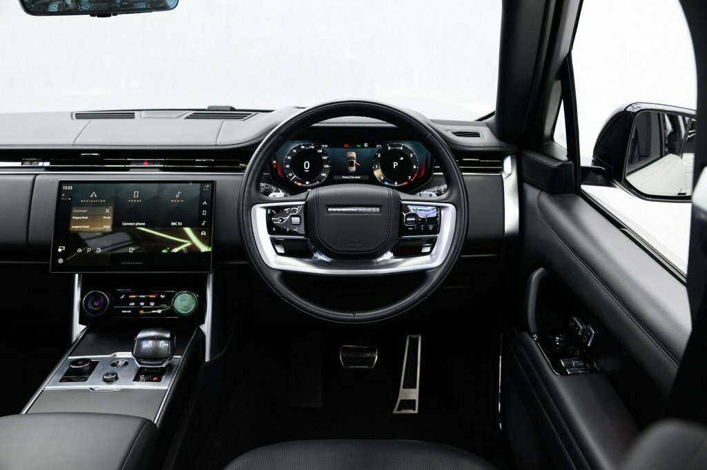 Land Rover Range Rover 4.4L Sv Grey #3